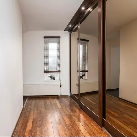 Appartement Mugav Suurepaerase Vaatega Korter